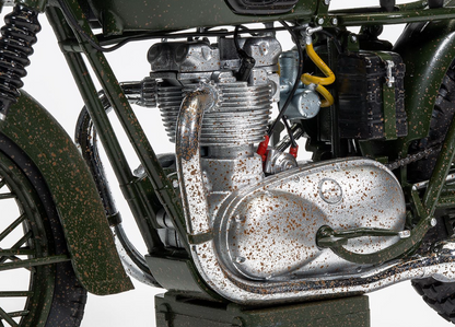 The Great Escape Triumph TR6 Trophy Motorcycle (Weathered) - 1:12 Scale - CC08501